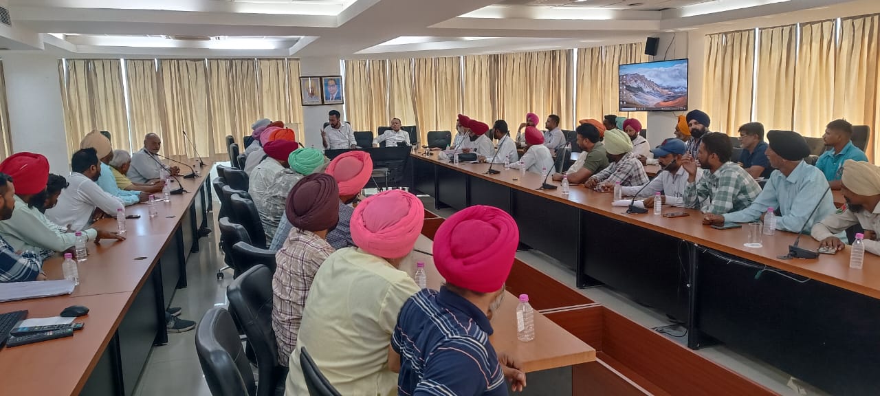 Class Four Government Employees Union Punjab; Indefinite strike postponed after consensus reached on demands with President Chief Forester.